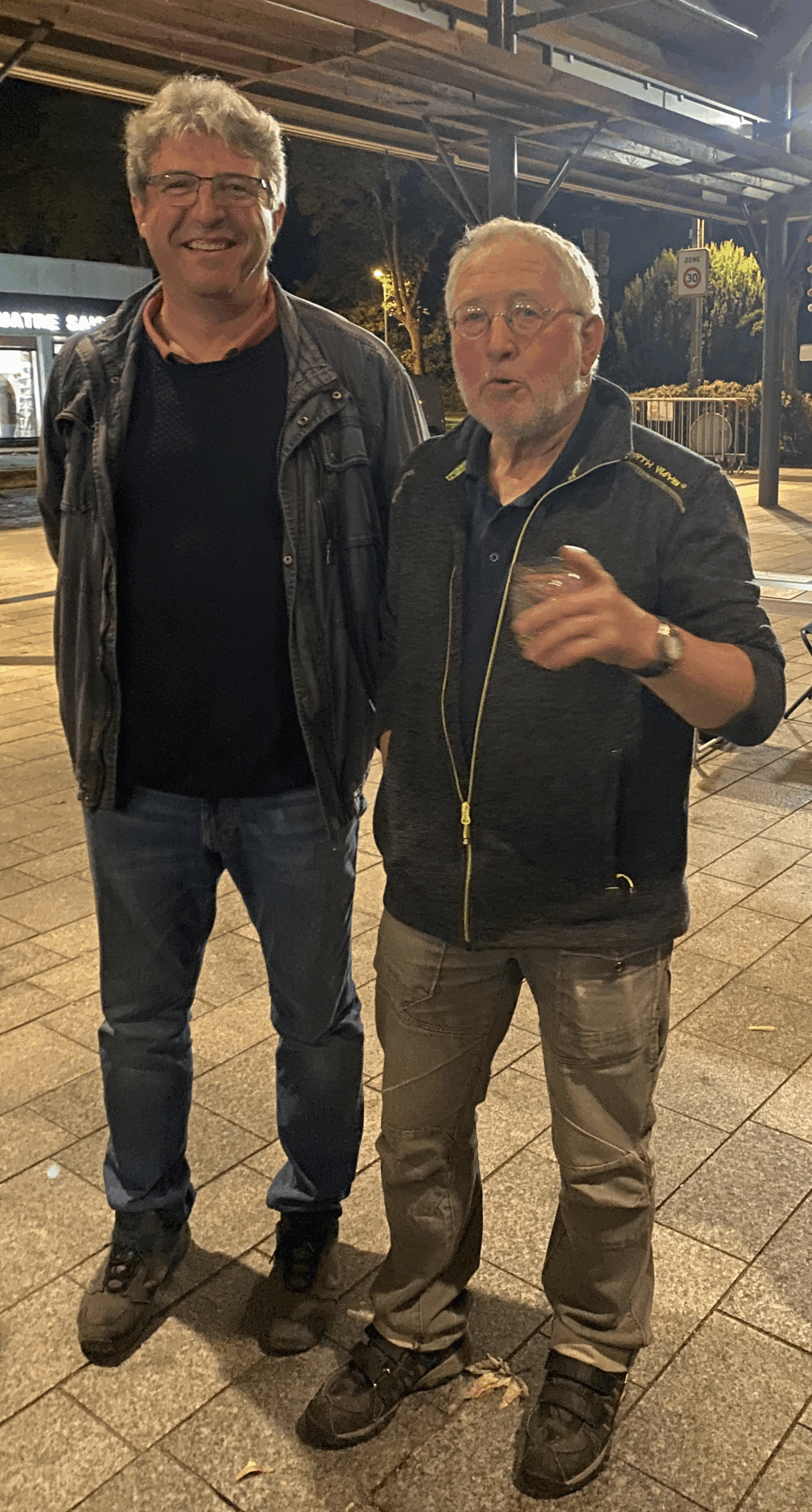 Francis Routis et David Capdevielle lors du pot organisé en l'honneur de l'EARL Routis Cabé